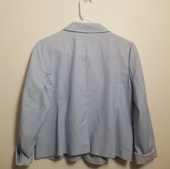 Boxy Blue & White Stiped Blazer - Picture 2 of 9